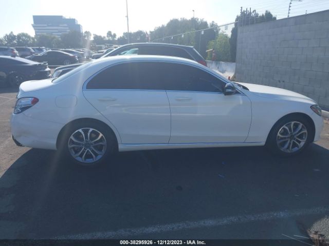 55SWF4JB6FU051852 Mercedes-Benz C 300 Luxury/sport