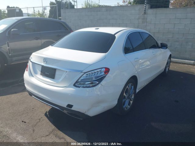 55SWF4JB6FU051852 Mercedes-Benz C 300 Luxury/sport