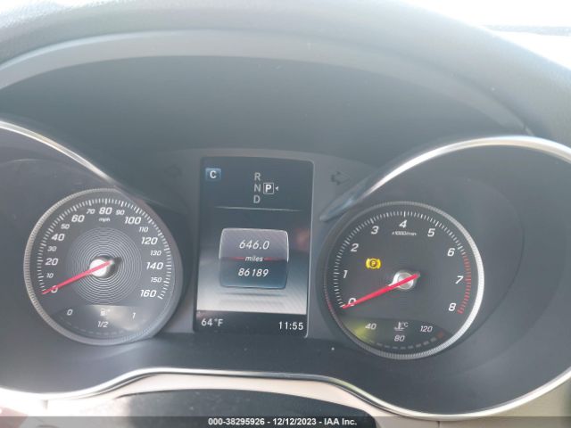 55SWF4JB6FU051852 Mercedes-Benz C 300 Luxury/sport