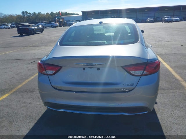 Chrysler 200 C 2015 1C3CCCCB1FN607513 Image 16