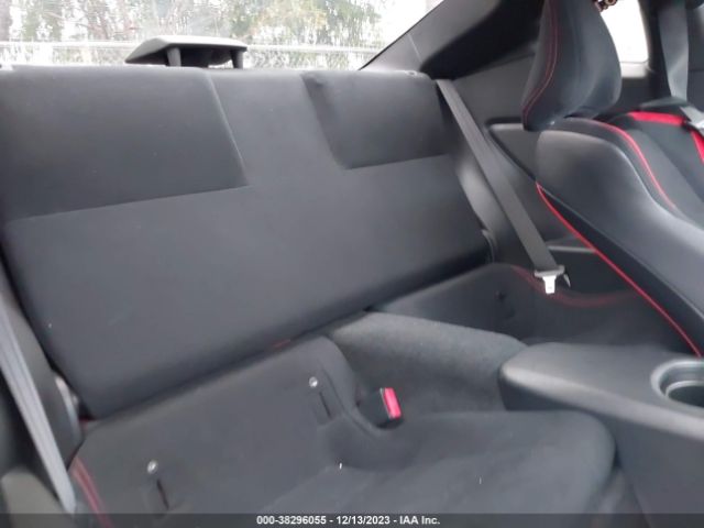 JF1ZNAA10F9707101 Scion FR-S