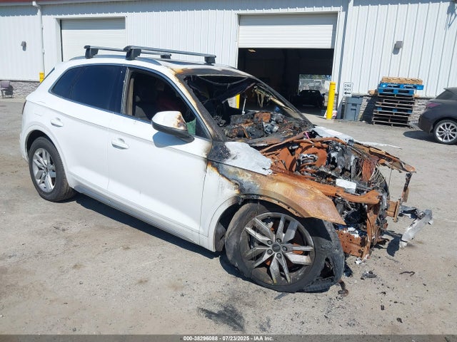 2022 AUDI Q5 WA1GAAFY0N2082557 Photo 0