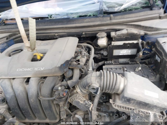 Hyundai ELANTRA SE 2018 5NPD74LF1JH315706 Image 10