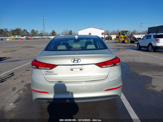 Hyundai ELANTRA SE 2017 5NPD84LF6HH088147 Image 17