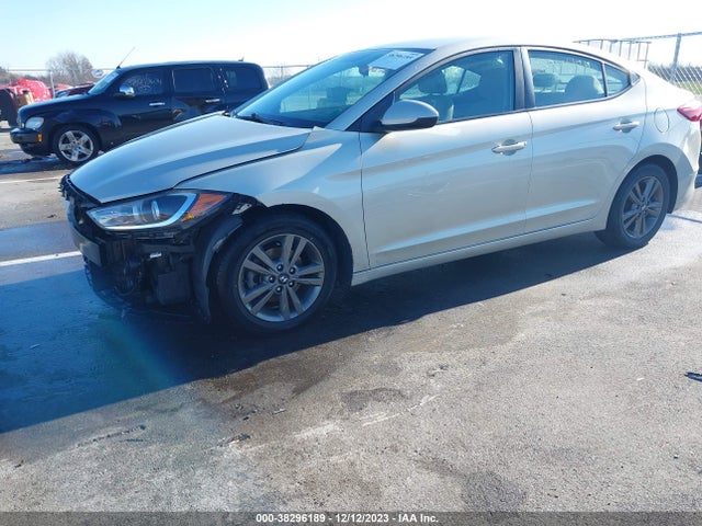 Hyundai ELANTRA SE 2017 5NPD84LF6HH088147 Image 2