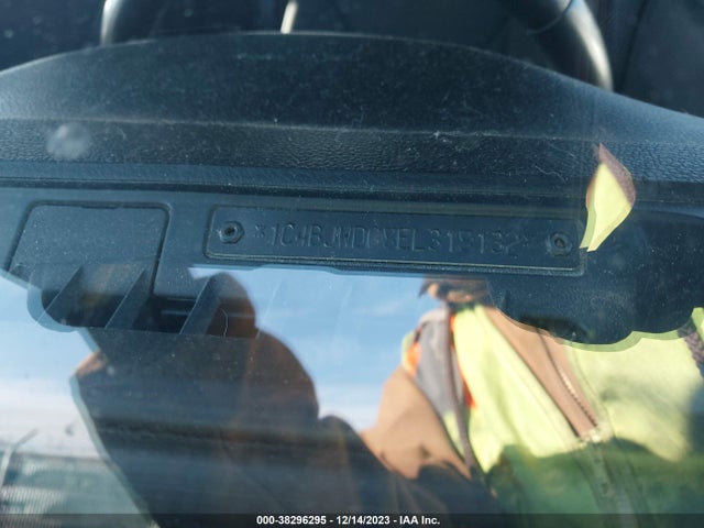 2014 JEEP WRANGLER UNLIMITED SPORT VIN: 1C4BJWDG8EL318132