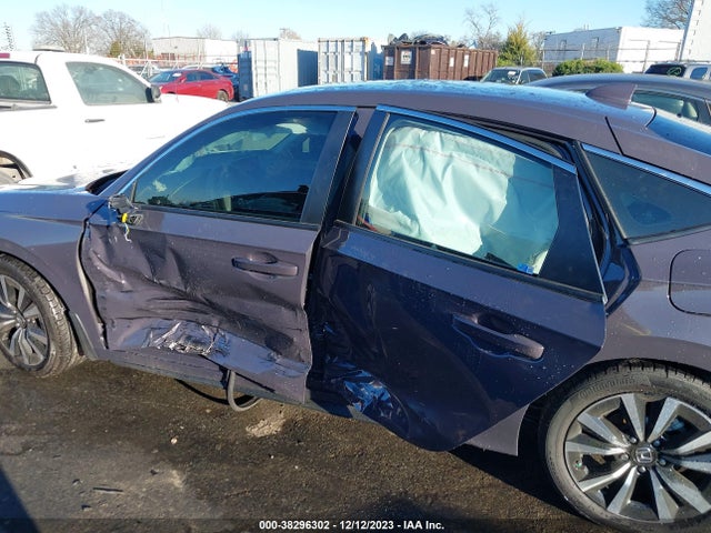2024 HONDA CIVIC EX-L VIN: 19XFL1H70RE000240