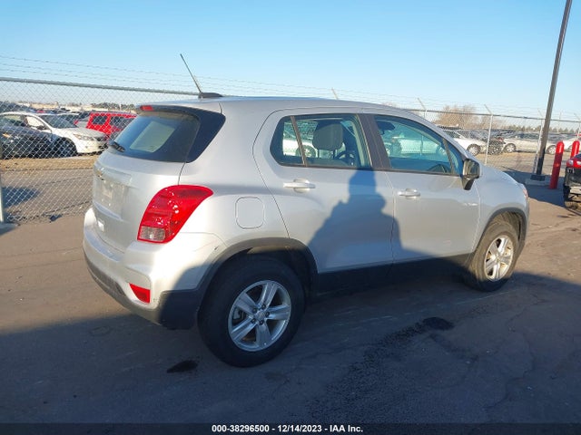 Chevrolet Trax Awd Ls 2020 3GNCJNSB7LL202192 Image 4