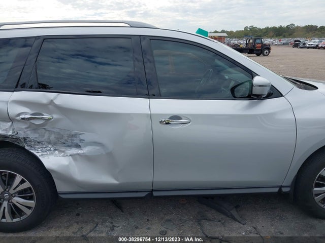 2018 NISSAN PATHFINDER SL VIN: 5N1DR2MN1JC621154