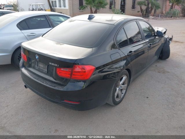 WBA3B1G53FNT06794 BMW 320i