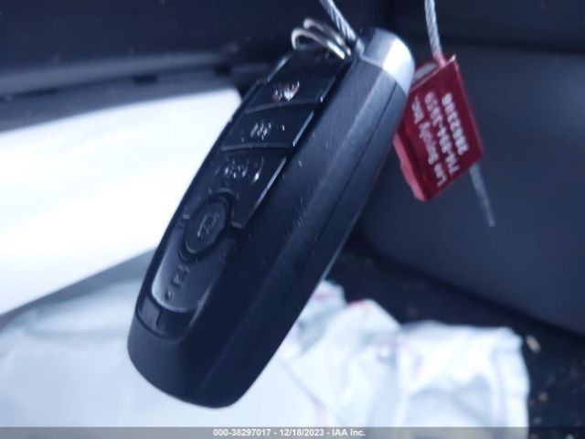 1FMCU0H69NUA80727 Ford ESCAPE SEL
