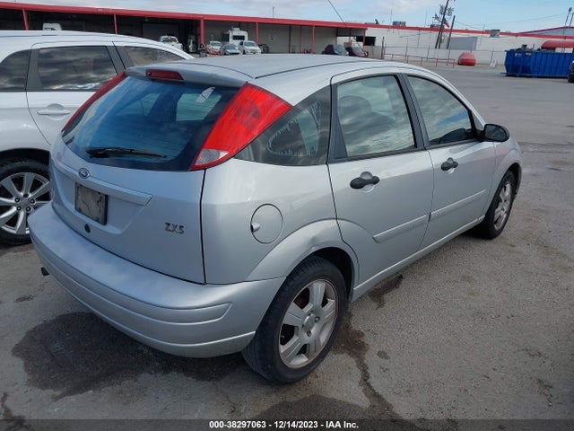 2003 FORD FOCUS ZX5 VIN: 3FAFP37343R117808