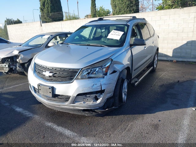 Chevrolet Traverse Ls 2017 1GNKRFED0HJ138454 Image 2