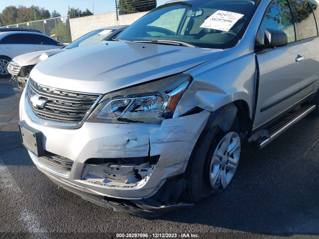 Chevrolet Traverse Ls 2017 1GNKRFED0HJ138454 Image 6