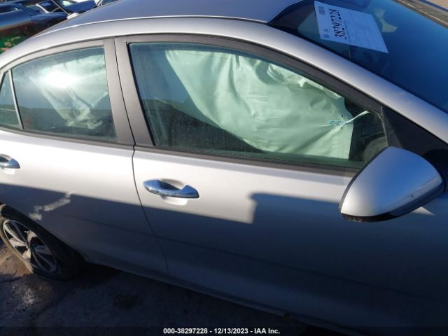 3KPA24AD9PE526314 KIA RIO S