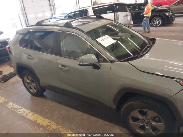 2023 TOYOTA RAV4 XLE VIN: JTMP1RFV0PD096346