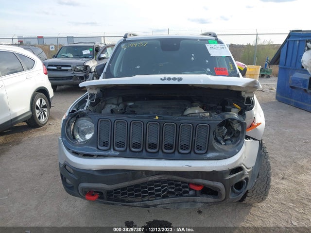ZACCJBCB6JPG74457 Jeep Renegade Trailhawk 4x4