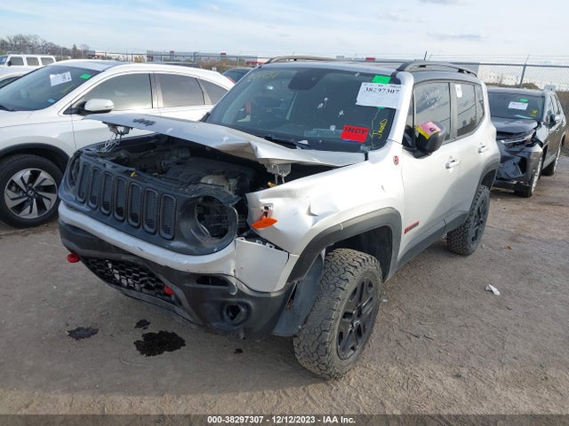 ZACCJBCB6JPG74457 Jeep Renegade Trailhawk 4x4