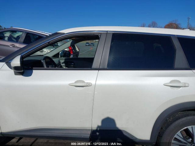 5N1BT3BA0PC674001 Nissan Rogue Sv Fwd