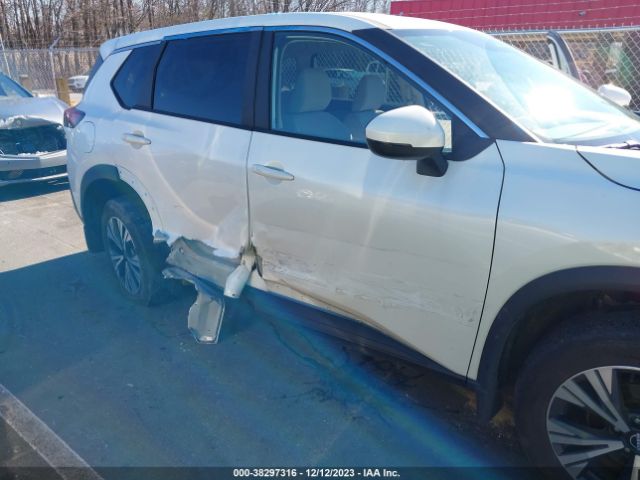 5N1BT3BA0PC674001 Nissan Rogue Sv Fwd