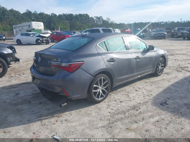 19UDE2F77NA000955 Acura Ilx Premium Package