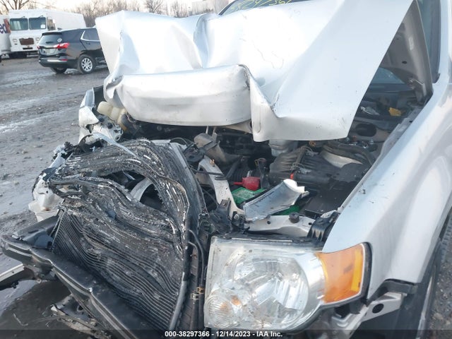 2008 FORD ESCAPE LIMITED VIN: 1FMCU04148KE80348