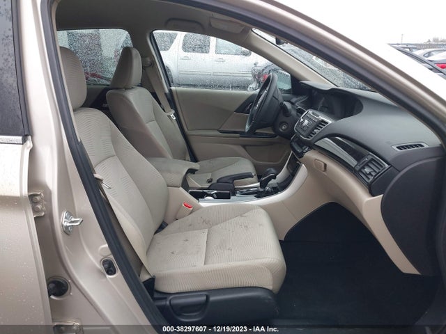 2017 HONDA ACCORD LX VIN: 1HGCR2F3XHA152262
