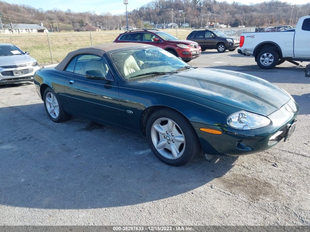 1998 JAGUAR XK8 SAJGX2248WC018860 Photo 0