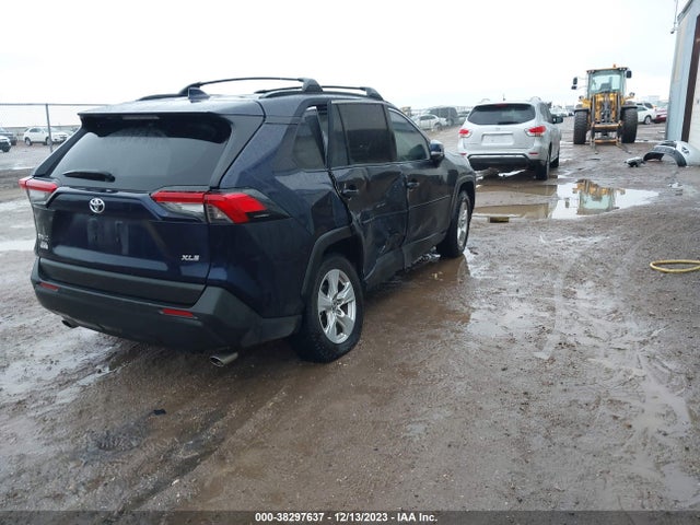 Toyota Rav4 Xle 2020 JTMW1RFV1LD519487 Image 4
