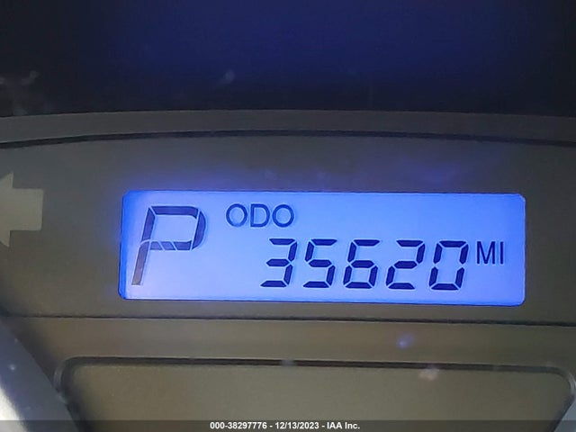 2010 HYUNDAI ACCENT GS VIN: KMHCM3AC2AU184648