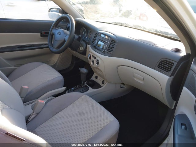 2010 HYUNDAI ACCENT GS VIN: KMHCM3AC2AU184648