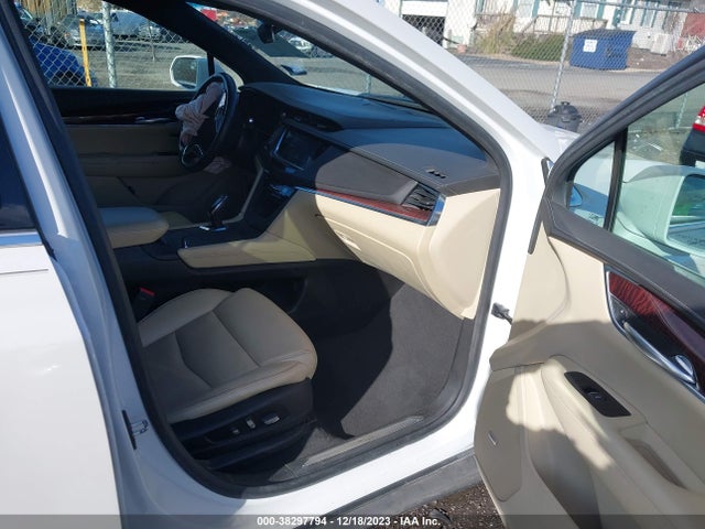 2017 CADILLAC XT5 LUXURY VIN: 1GYKNBRS6HZ321911