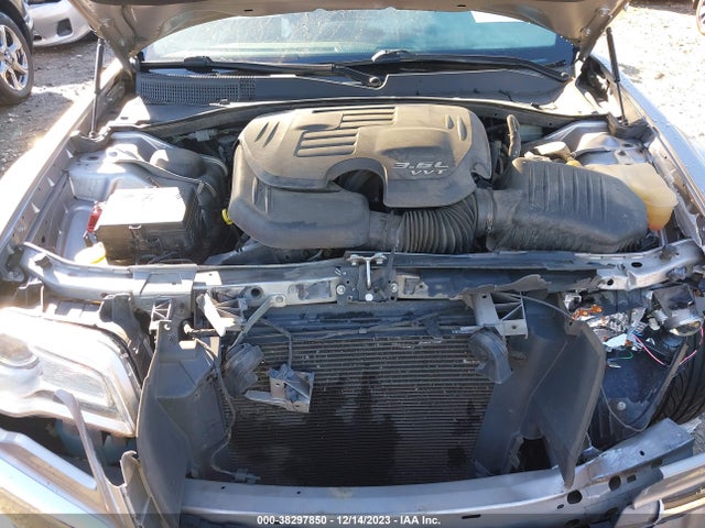 Chrysler 300C 2014 2C3CCAEG8EH212717 Image 10