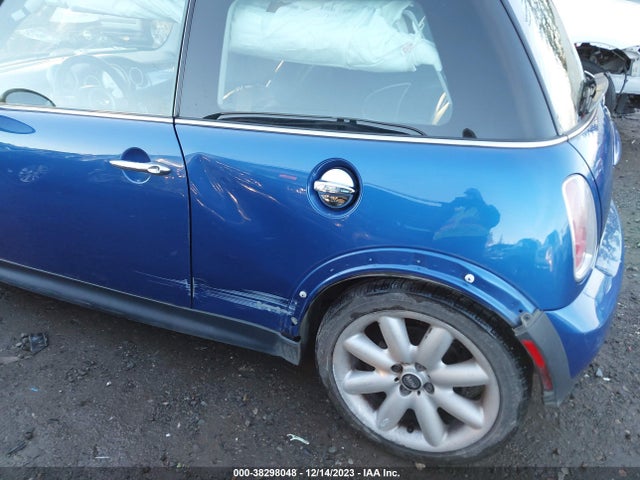 2005 MINI COOPER S WMWRE33485TD94409 Photo 5