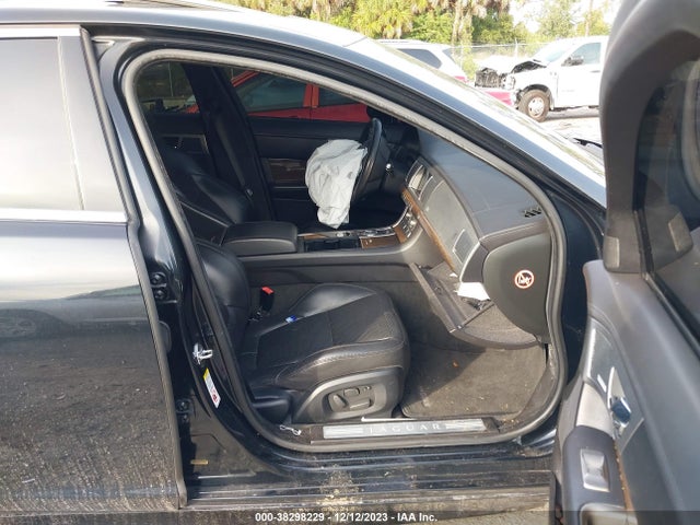 2011 JAGUAR XF SAJXA0JC5BMS19716 Photo 4