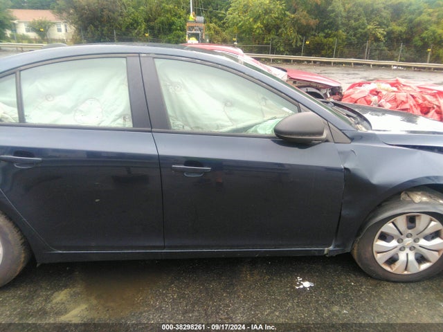 Chevrolet Cruze Ls Auto 2015 1G1PA5SH3F7228904 Image 13