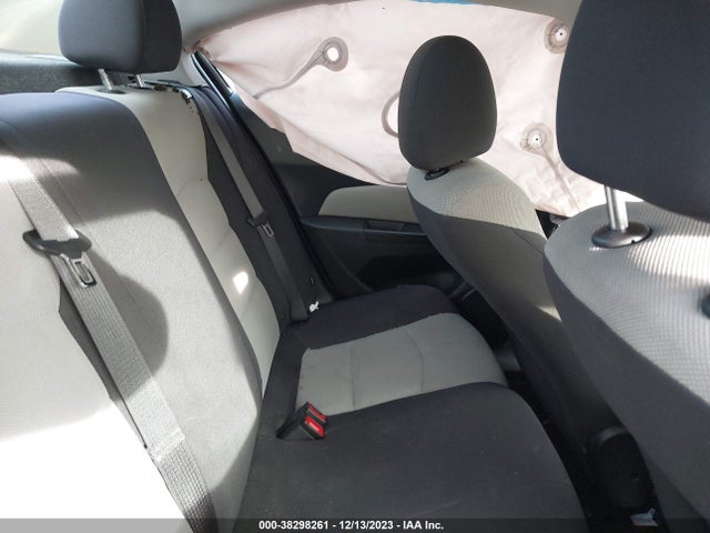 Chevrolet Cruze Ls Auto 2015 1G1PA5SH3F7228904 Image 8