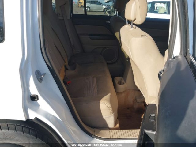 1C4NJPBAXGD726730 Jeep Patriot Sport