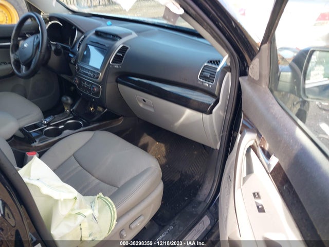 2015 KIA SORENTO SX V6 VIN: 5XYKWDA71FG559473