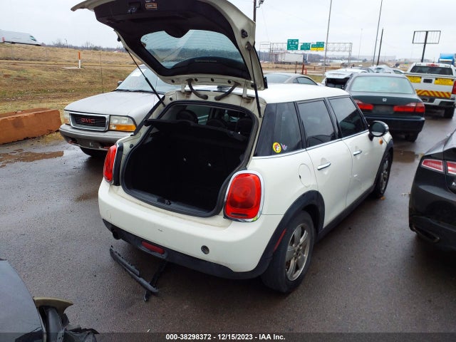 2016 MINI HARDTOP WMWXU1C58G2D13022 Photo 3