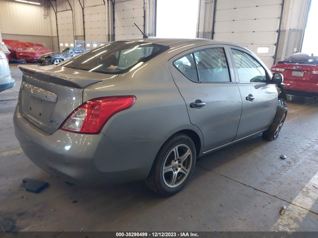 2013 NISSAN VERSA 1.6 S+ VIN: 3N1CN7AP0DL820402