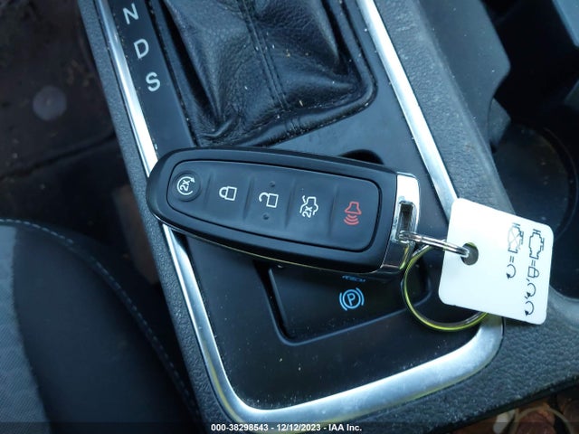 2019 FORD ESCAPE SE VIN: 1FMCU0GD2KUC50941