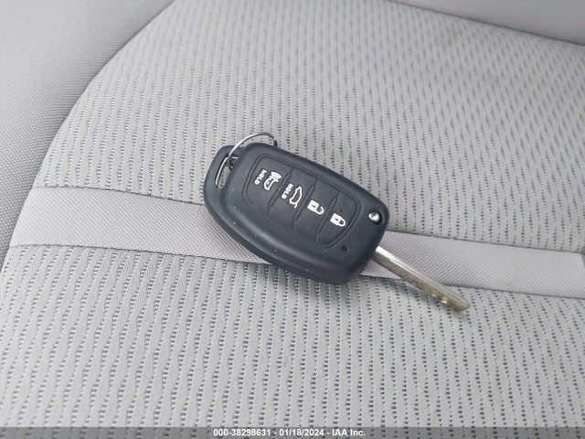 Hyundai SONATA SE 2016 5NPE24AF9GH277558 Image 11