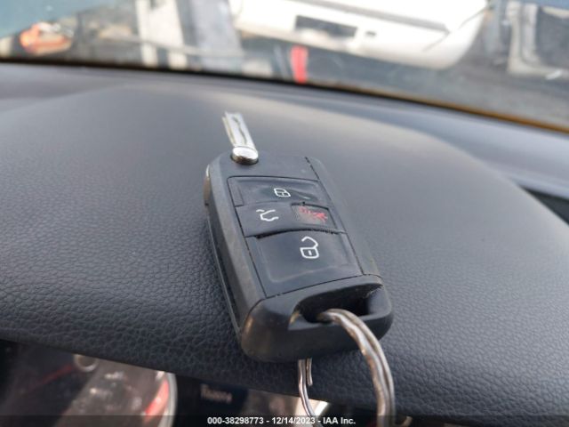 3VV1B7AX5JM019033 Volkswagen Tiguan 2.0t S