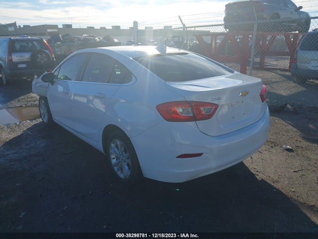 Chevrolet CRUZE LT 2019 1G1BE5SM3K7146287 Image 3