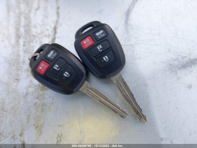 Toyota COROLLA LE 2018 2T1BURHE6JC060504 Image 11