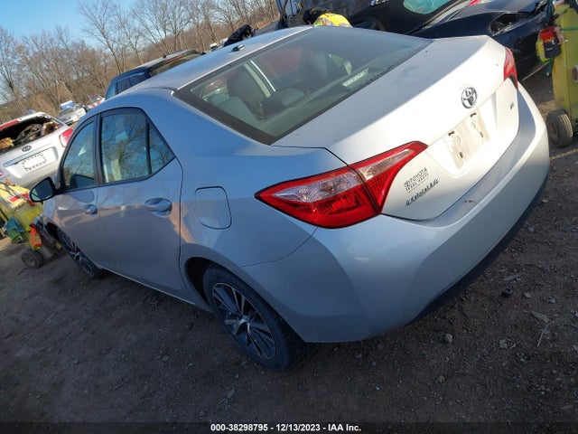 Toyota COROLLA LE 2018 2T1BURHE6JC060504 Image 3