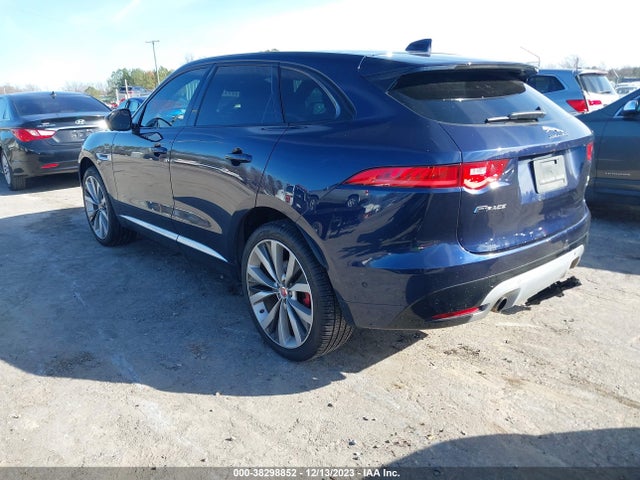 2017 JAGUAR F-PACE SADCM2BV7HA080932 Photo 2