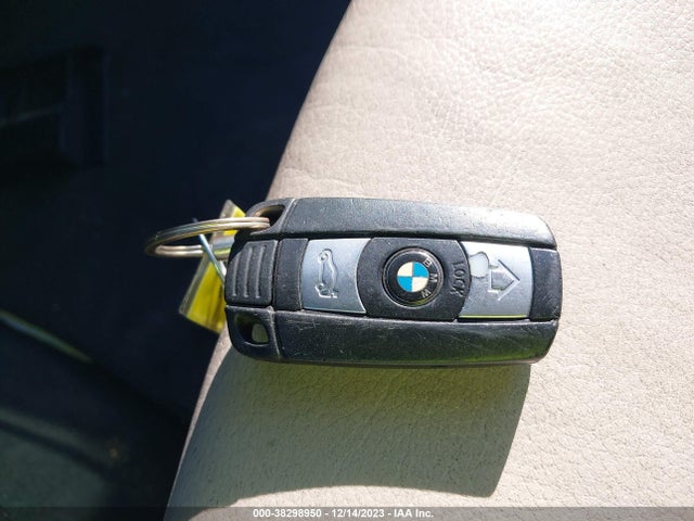 2011 BMW 328I XDRIVE VIN: WBAPK5G55BNN82221