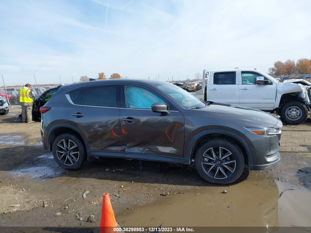 2018 MAZDA CX-5 GRAND TOURING VIN: JM3KFADM2J1310356